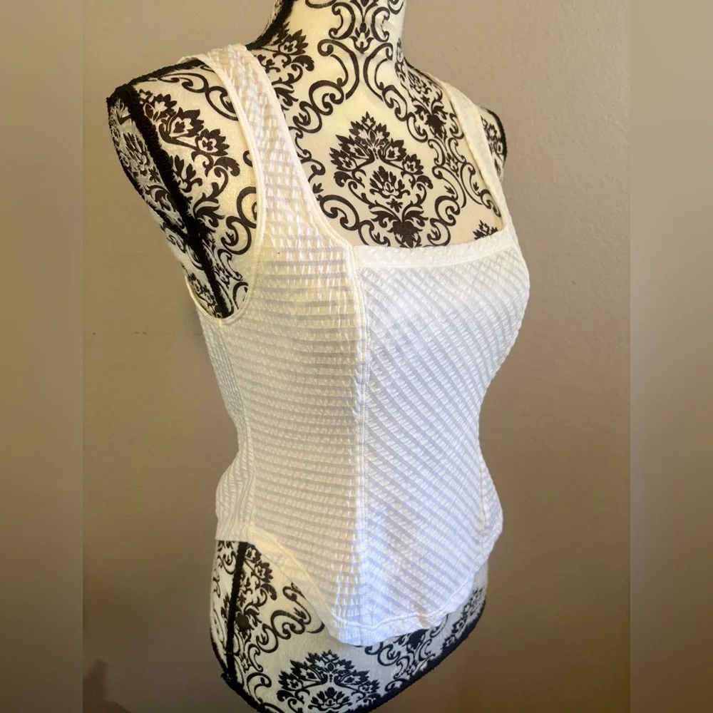 MAEVE White Textured Sleeveless Square-Neck Tank Top - Picture 4 of 7